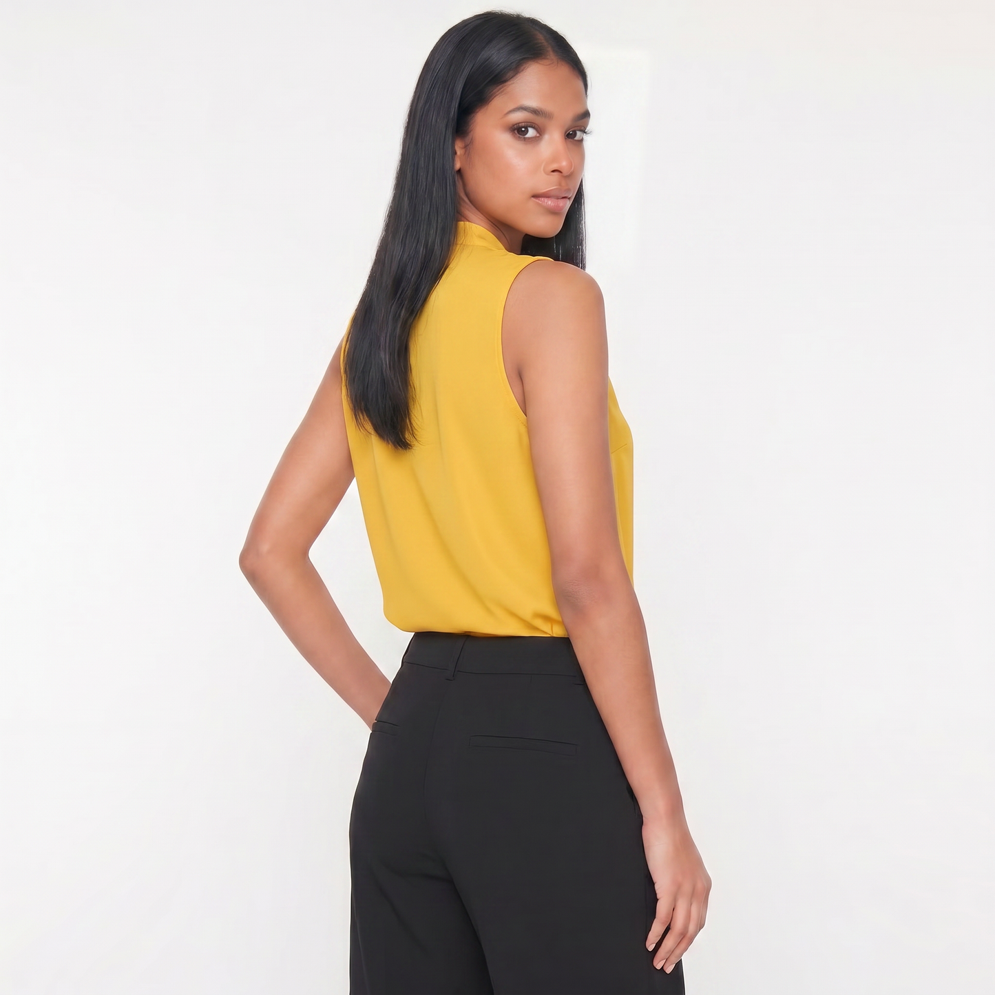 Sophia | Elegante ärmellose Bluse mit V-Ausschnitt